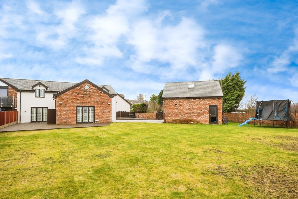 Property photo 3 of 22 Photo