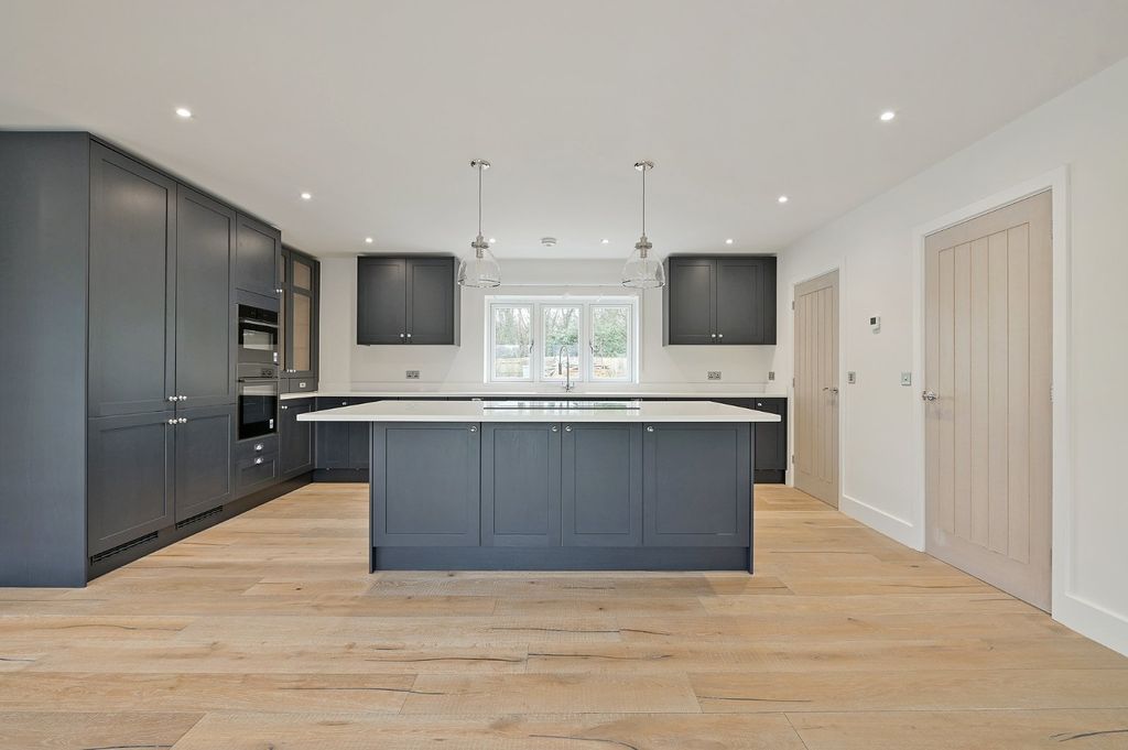 Property photo 3 of 11 Picture No. 04