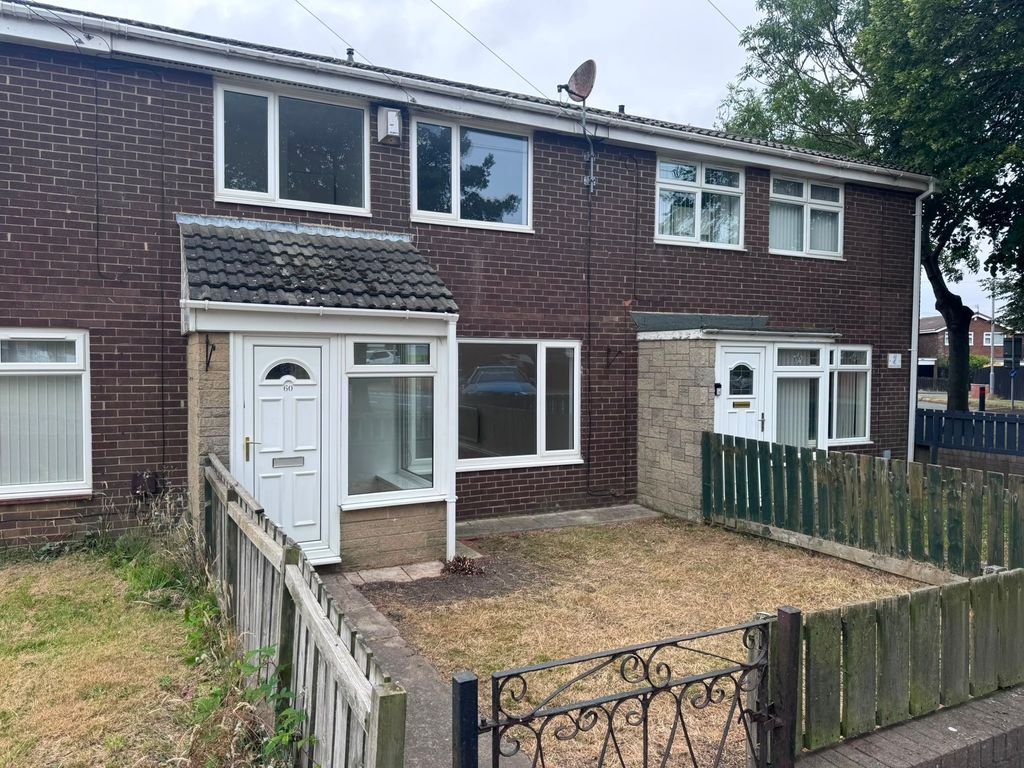 Property photo 1 of 8
