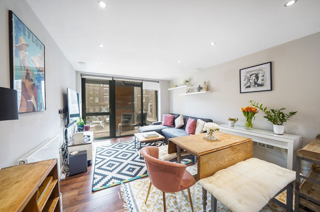Property photo 1 of 12 4147873
