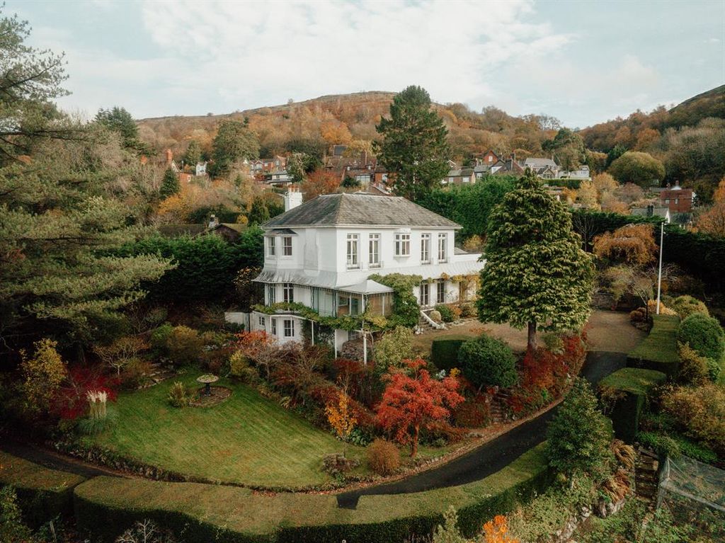 Property photo 1 of 27 Photo 34