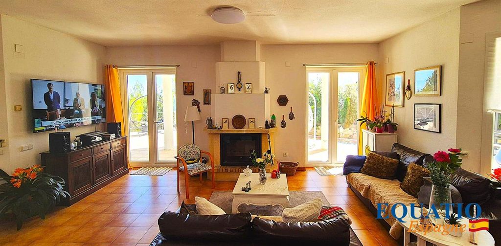 Property photo 1 of 5 Spain - Altea - Villa With Sea View