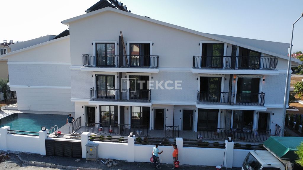 Property photo 2 of 43