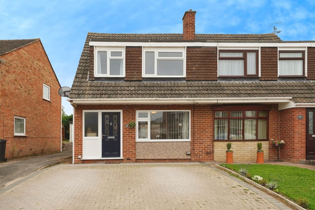 Property photo 1 of 17 Front