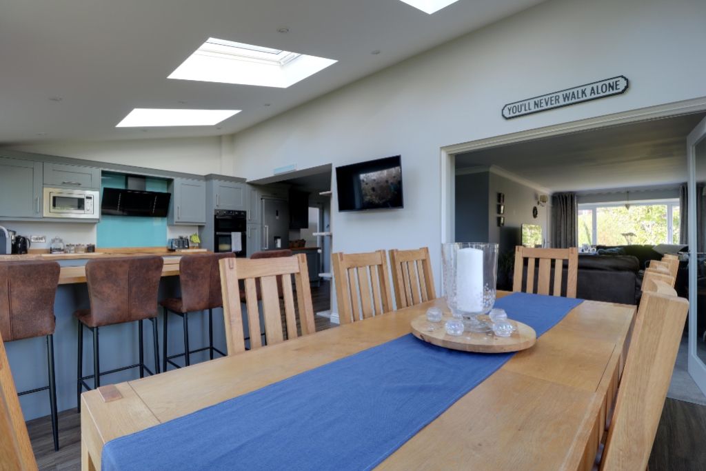 Property photo 3 of 18 Kitchen Diner To Lounge