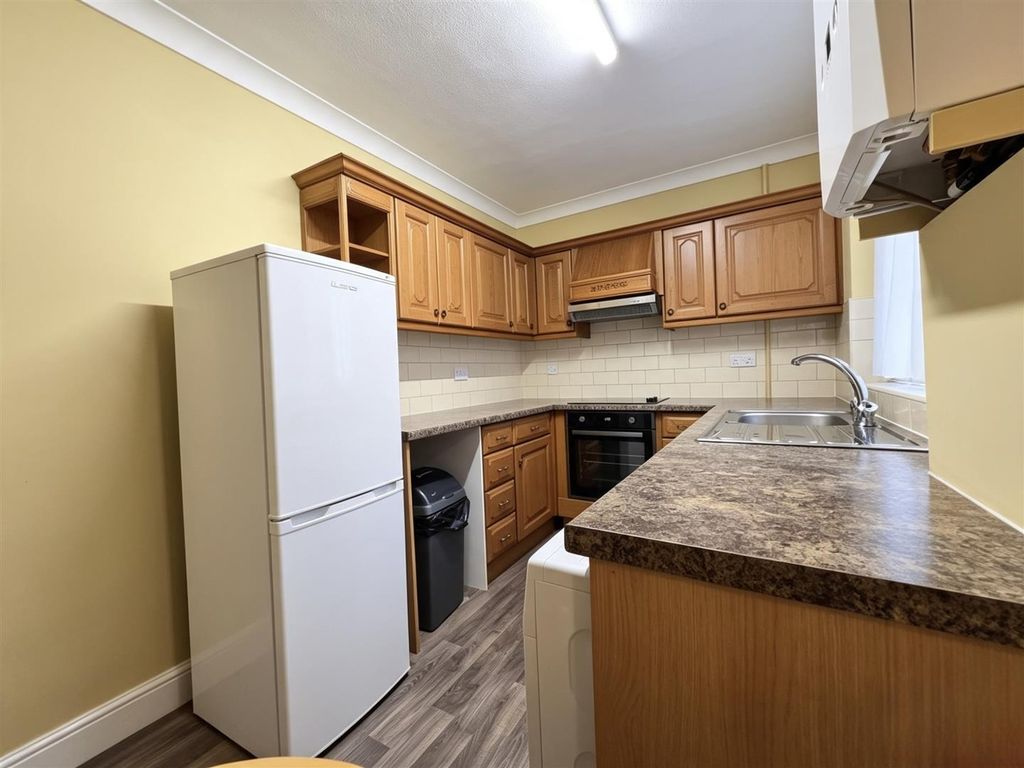 Property photo 3 of 11 E75EE8Ec-54De-43A8-A5Ec-80CC8F618F3E.Jpg