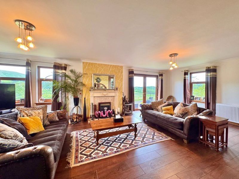 Property photo 2 of 33 Photo 24