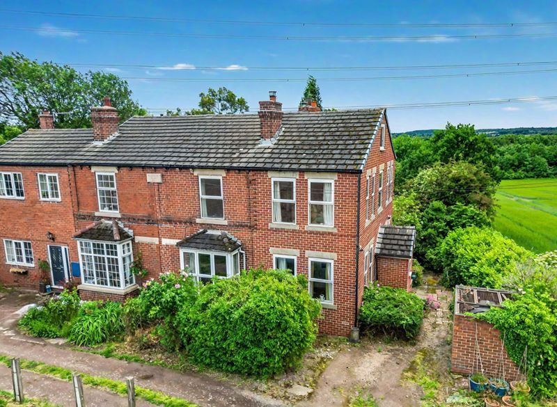 Property photo 2 of 33 Photo 35