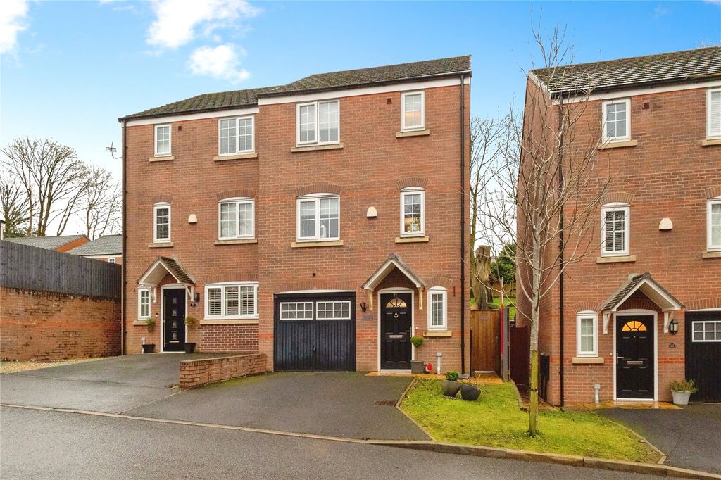 Property photo 2 of 33 Picture No. 18