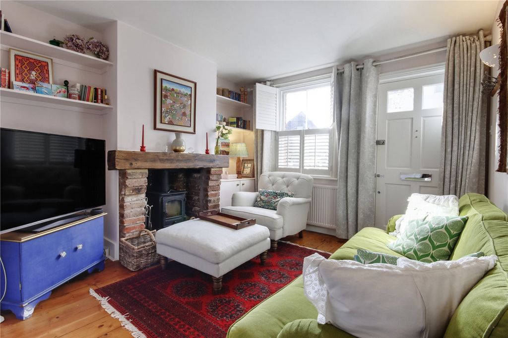 Property photo 2 of 12 Sitting  Room