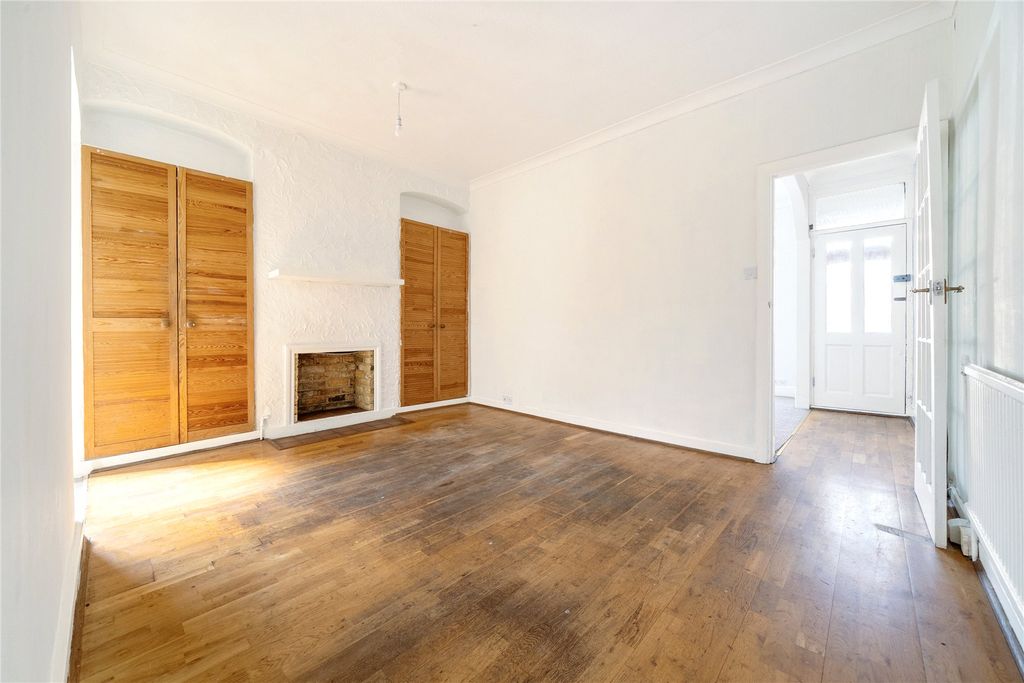 Property photo 2 of 20 Picture No. 13