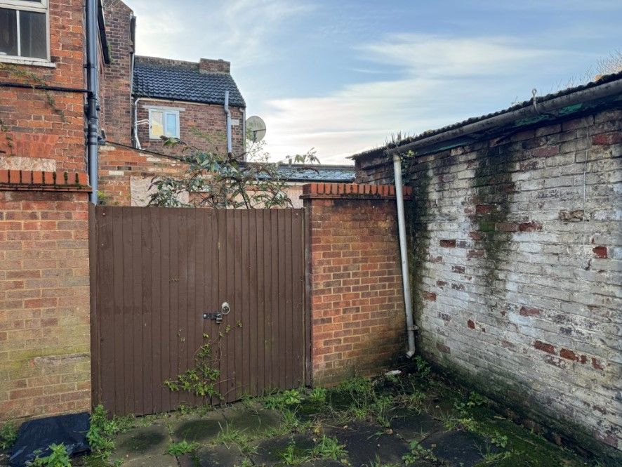 Property photo 3 of 9