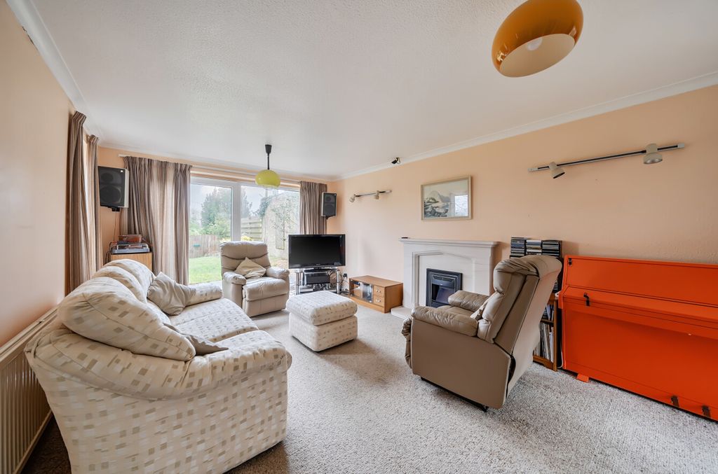 Property photo 2 of 22 1419338-13-699883...