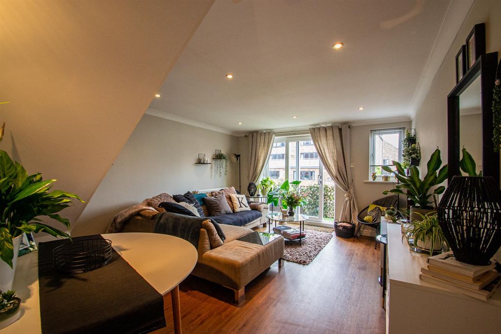 Property photo 2 of 13 Lounger/Diner