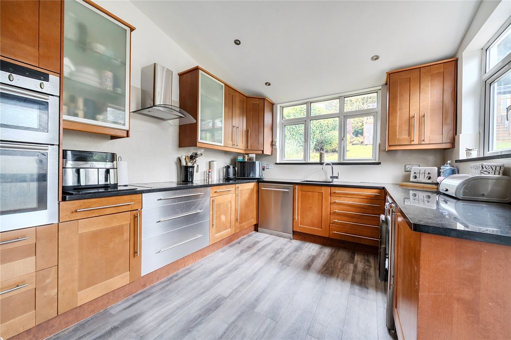 Property photo 3 of 21 Picture No. 45