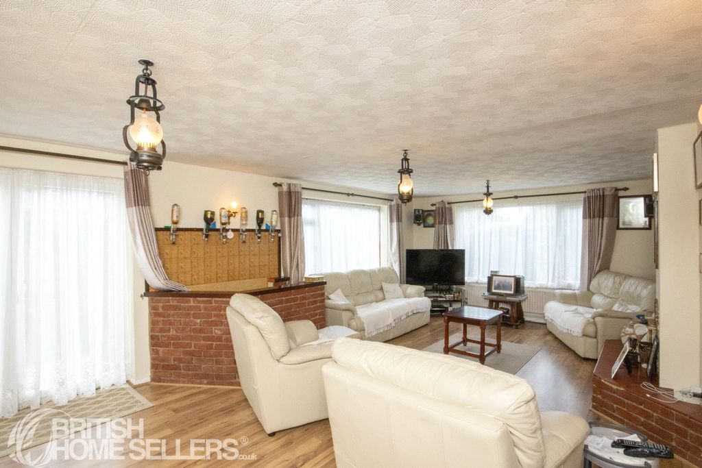 Property photo 3 of 13 Picture No. 17