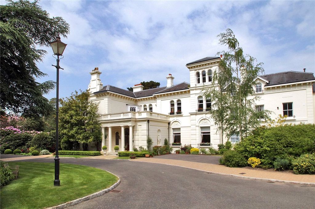 Property photo 1 of 16 2 The Manor