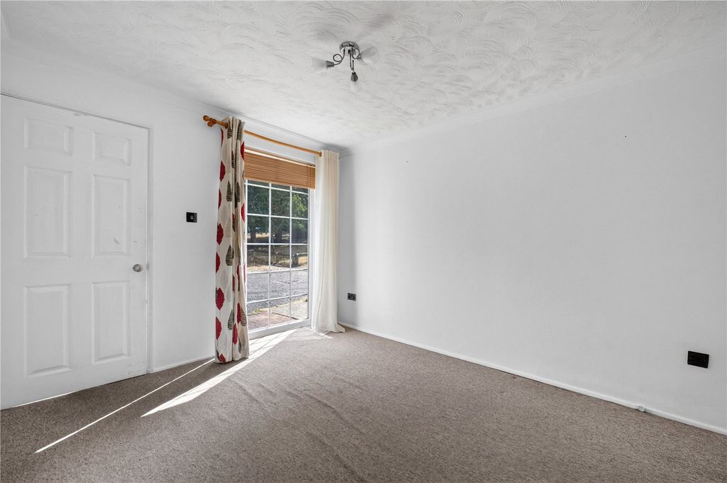 Property photo 3 of 15 Dining Room