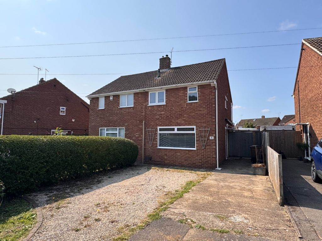 Property photo 1 of 15 4376110