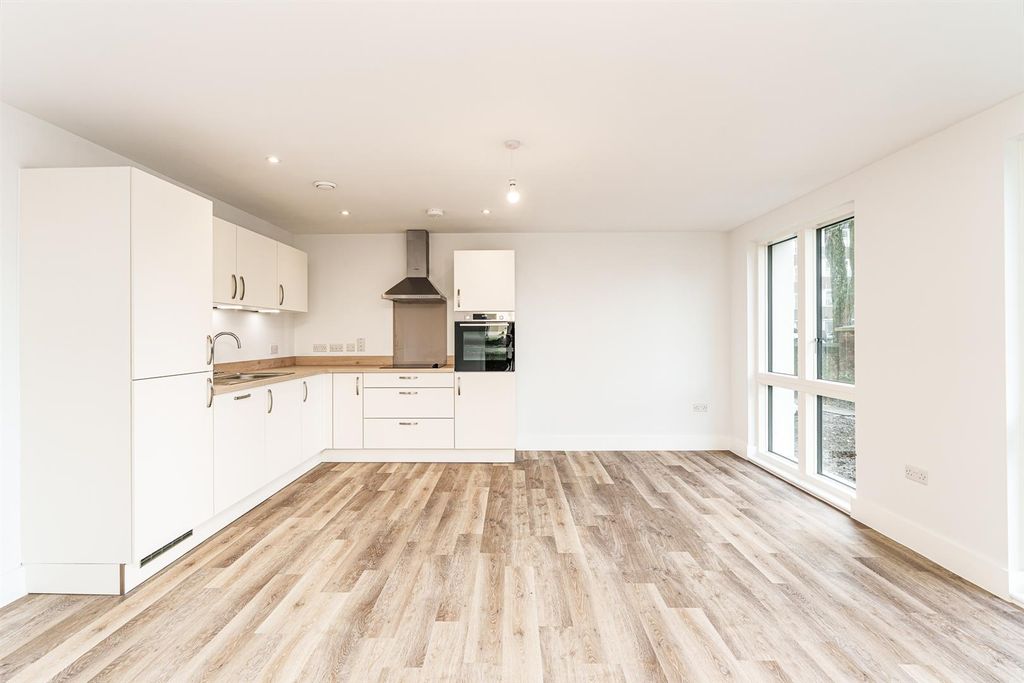 Property photo 2 of 20 Lindfield Place Dec 2025-3.Jpg