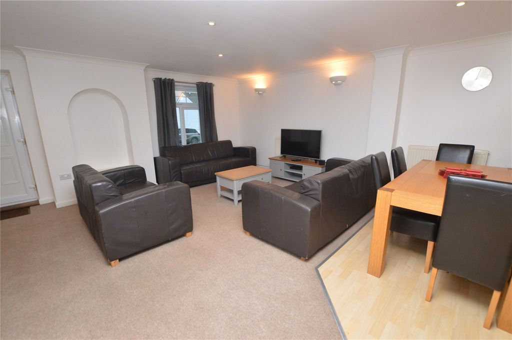 Property photo 3 of 10 Picture No. 07