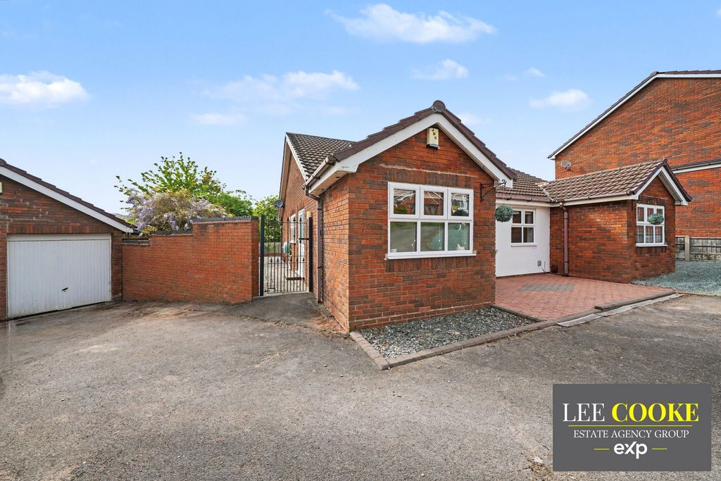 Property photo 3 of 51