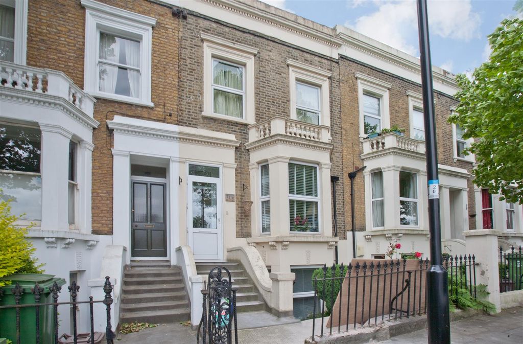 Property photo 2 of 12