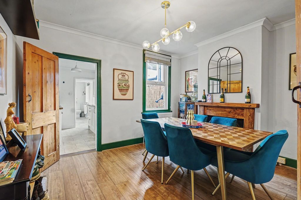 Property photo 3 of 22 Dining Room