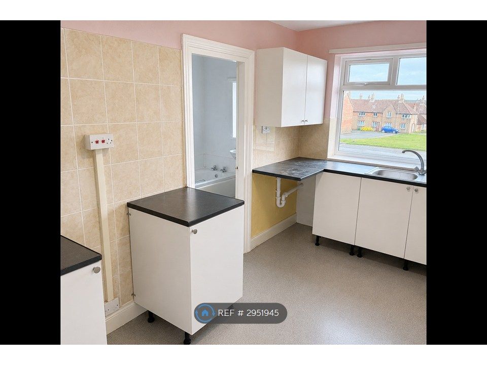 Property photo 1 of 2
