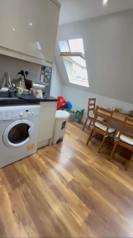 Property photo 3 of 10 Gallery