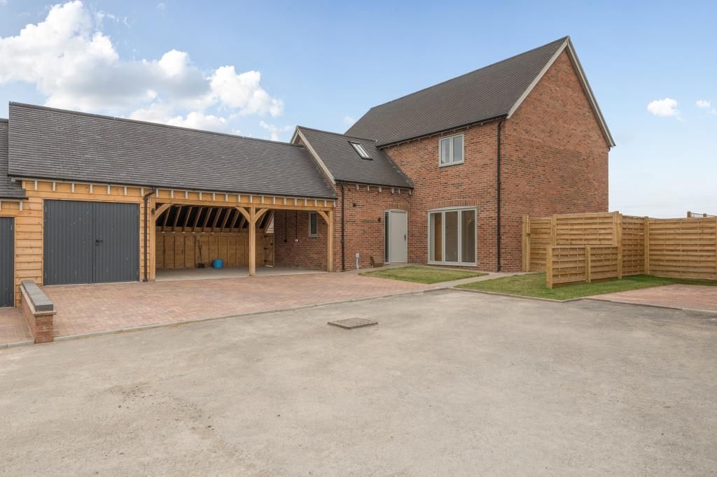 Property photo 1 of 22 External View