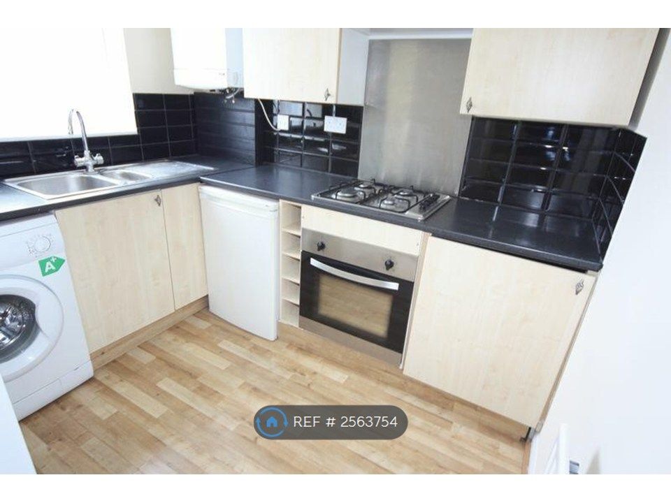 Property photo 3 of 4