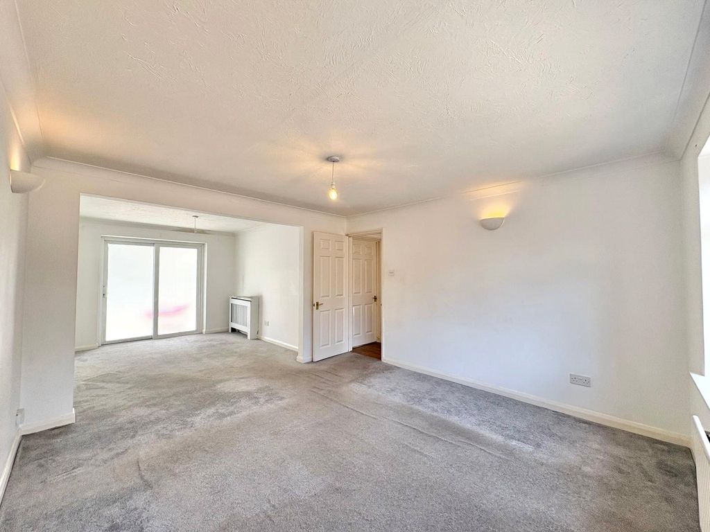 Property photo 2 of 9 Picture No. 06