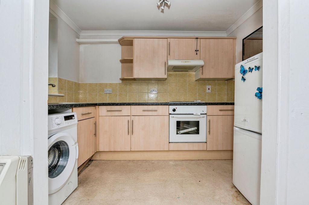 Property photo 3 of 12 Pbox-Img.Jpg