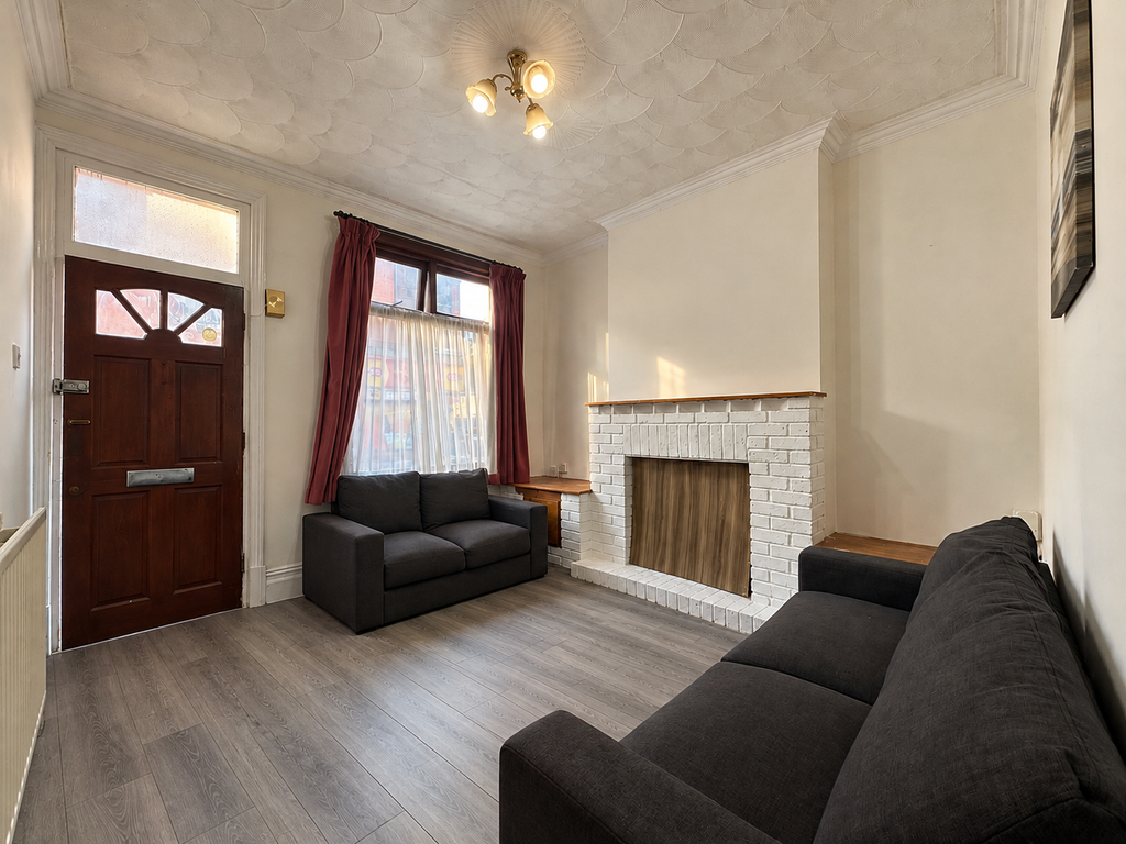 Property photo 2 of 8 Reception Room