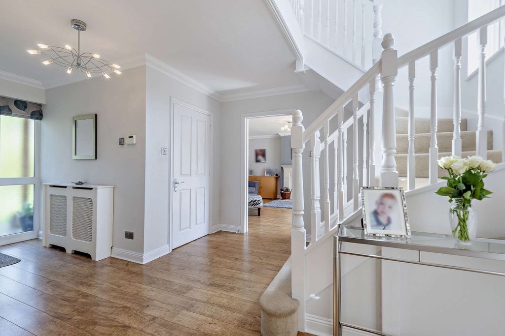 Property photo 3 of 22 Picture 3