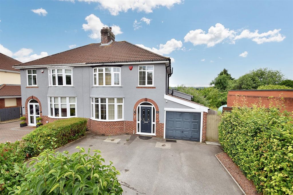 Property photo 1 of 23