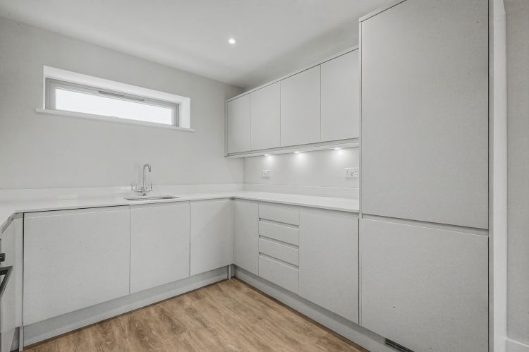 Property photo 2 of 8 331947