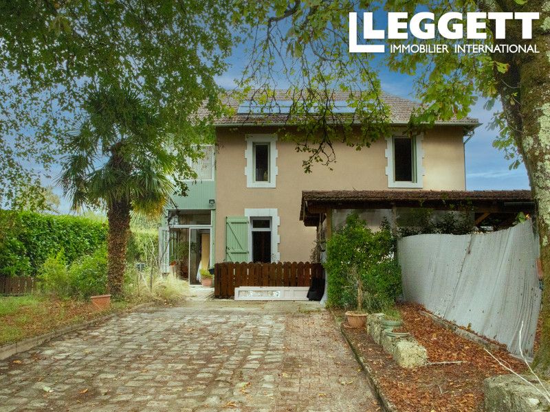 Property photo 1 of 10