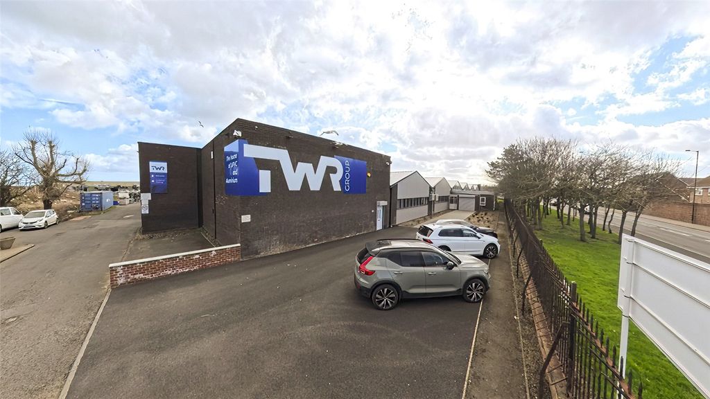 Property photo 1 of 10 Picture No. 17