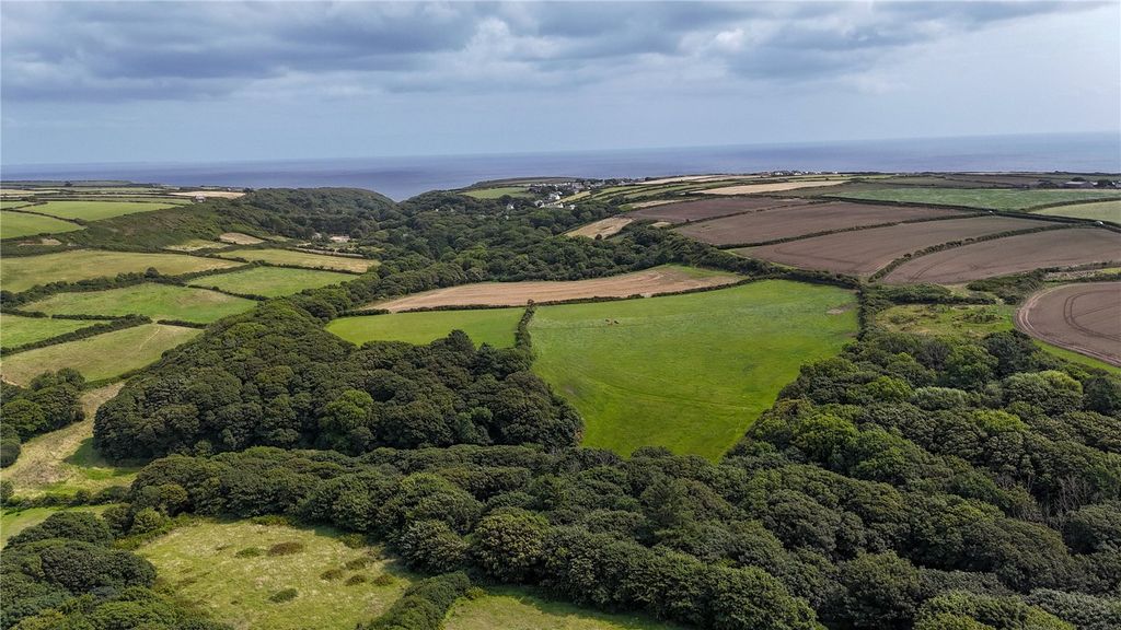 Property photo 3 of 28 Picture No. 13