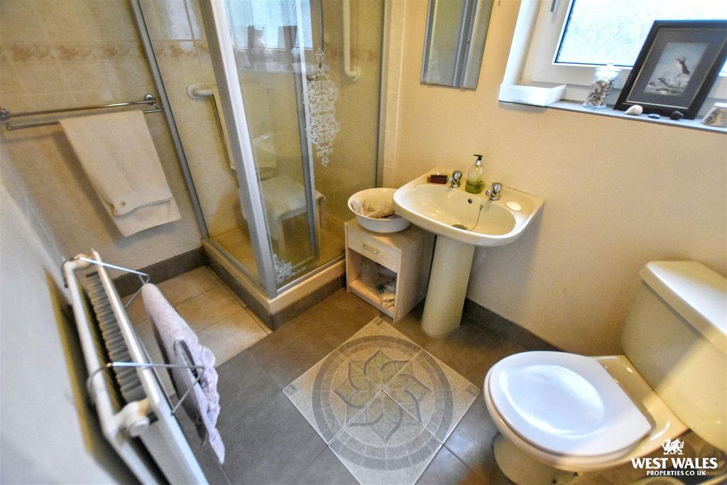 Additional image 9 of 4 bed detached bungalow for saleTempleton, Narberth SA67