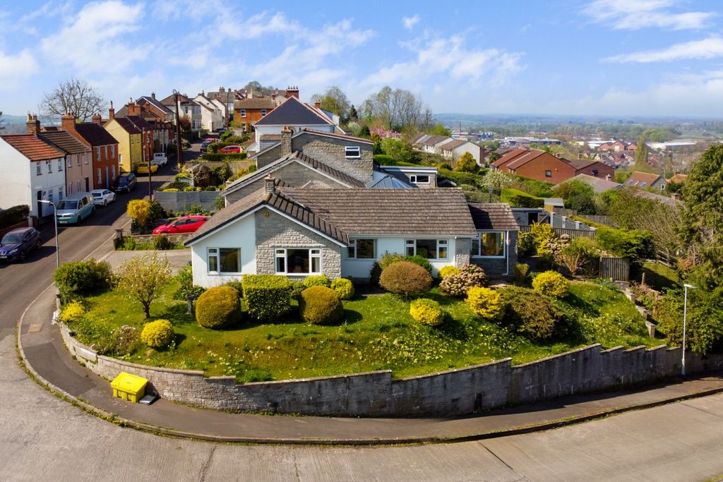 Property photo 1 of 21 4074614