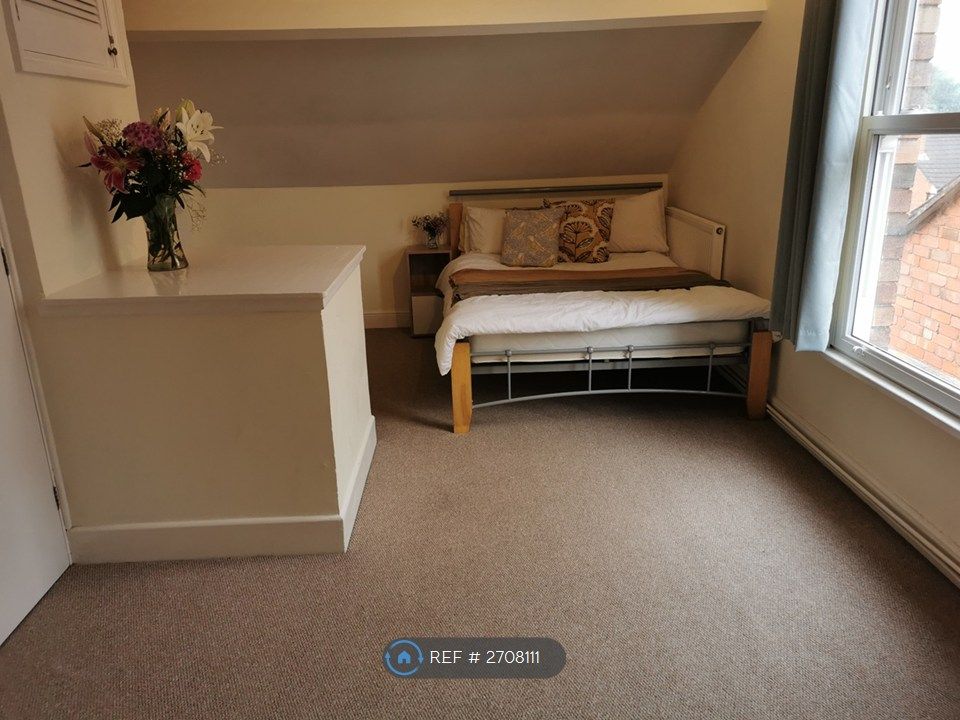 Property photo 1 of 14 Bed 1