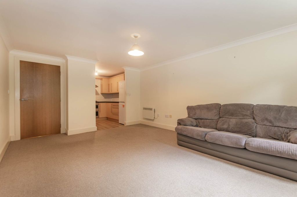 Property photo 3 of 10