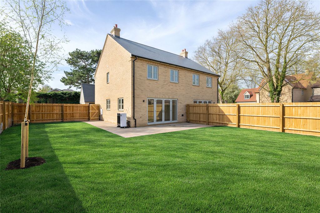 Property photo 2 of 5 Picture No. 12