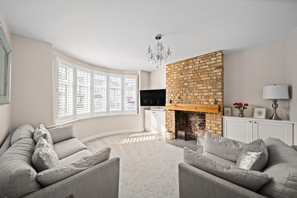 Property photo 3 of 25 3315474