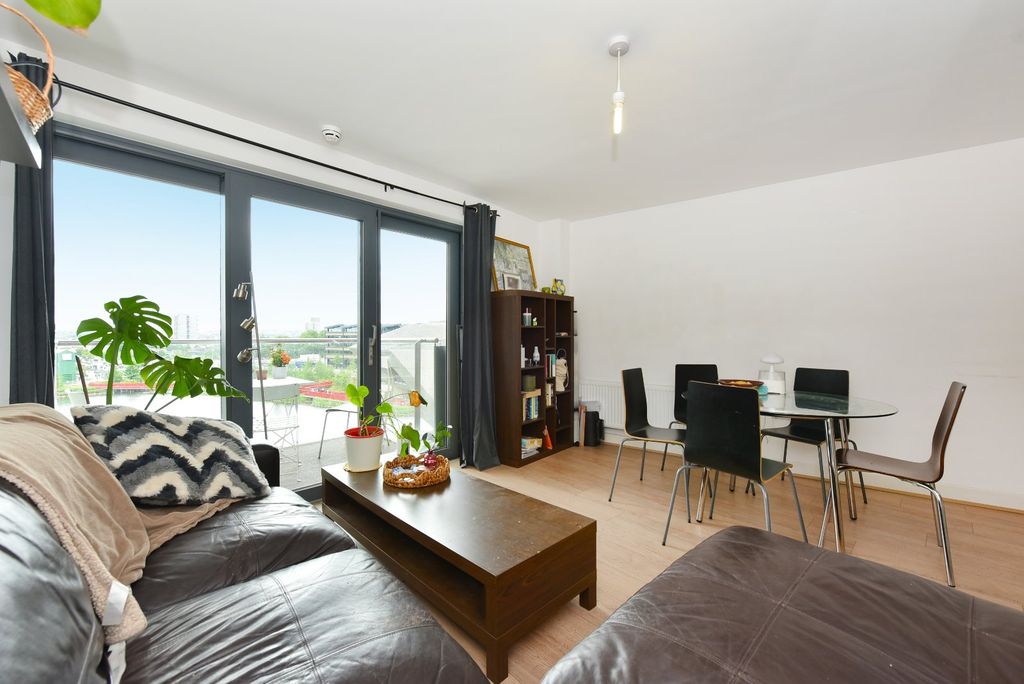 Property photo 1 of 14 Picture No. 04