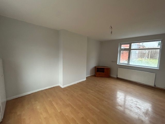 Property photo 3 of 26