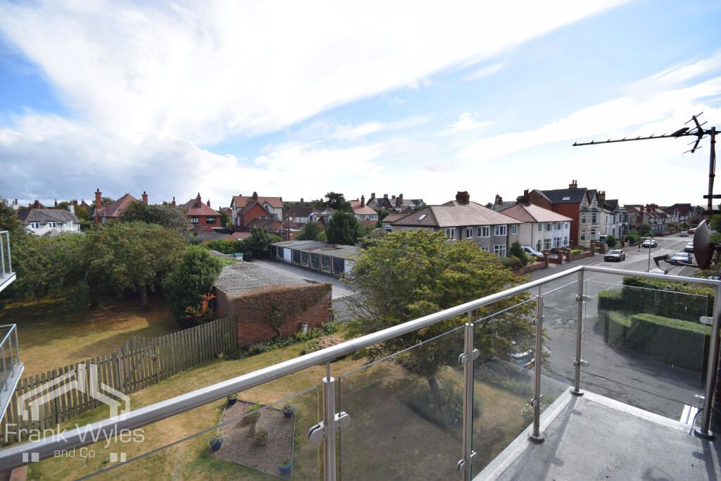 Property photo 3 of 7